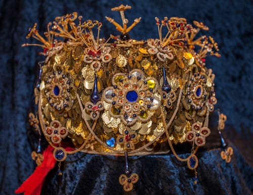 Neugefertigter "Hoher Kranz" aus der südl. Fränkischen Schweiz mit historischen Mustern